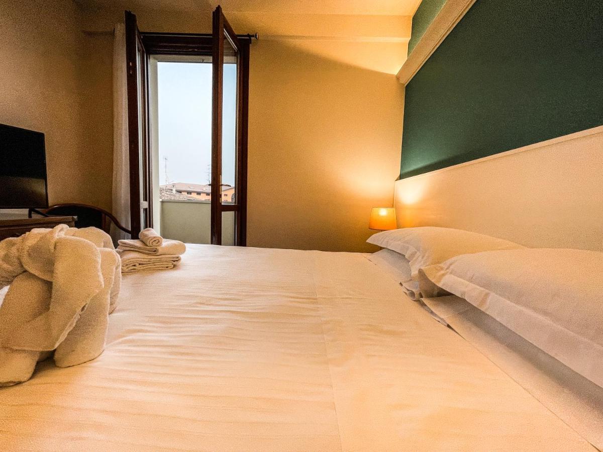 מונטיקיארי Hotel Elefante מראה חיצוני תמונה