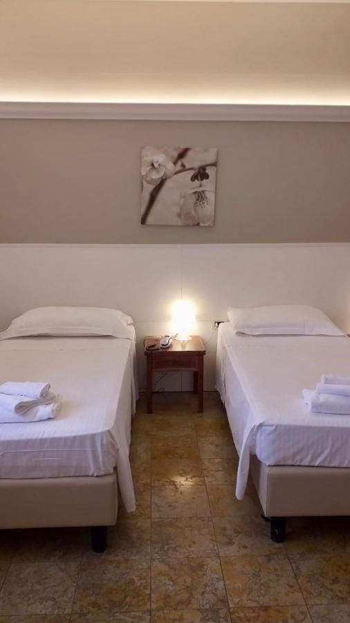 מונטיקיארי Hotel Elefante מראה חיצוני תמונה